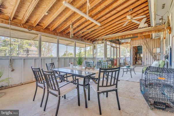 Dining room, Interior, Sun Room, Wooden Beams, Wooden Ceilings