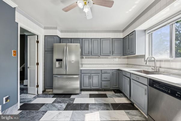 Interior, Kitchen, Marble, Stainless Steel Appliances