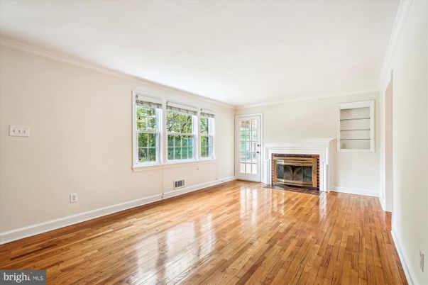 Empty room, Fireplace, Interior, Wood Texture Flooring