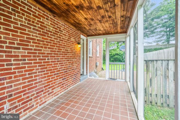 Empty room, Interior, Stone Walls, Wooden Ceilings