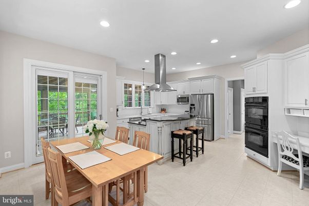 Dining room, Interior, Kitchen, Recessed Lighting, Stainless Steel Appliances