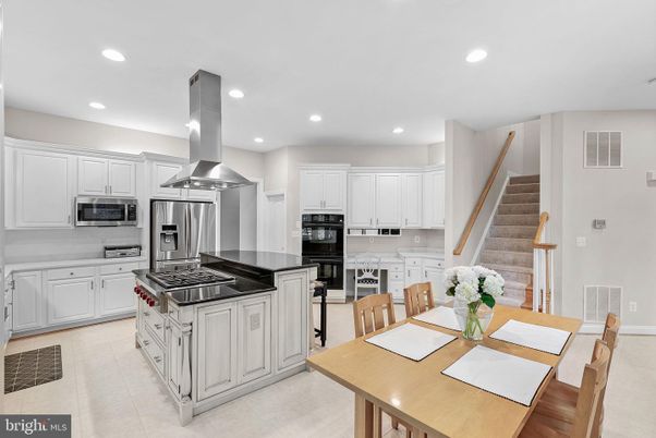 Dining room, Interior, Kitchen, Recessed Lighting, Stainless Steel Appliances