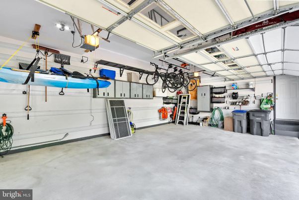 Garage, Interior