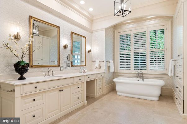 Bathroom, Dual Sink Vanities, Free Standing Baths, Interior, Recessed Lighting