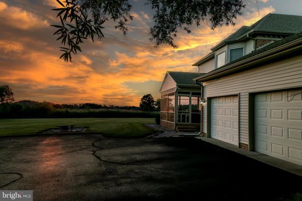 Backyard, Detached Garage, Exterior