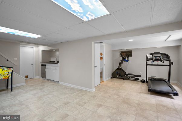 Fitness Equipment, Interior, Recessed Lighting