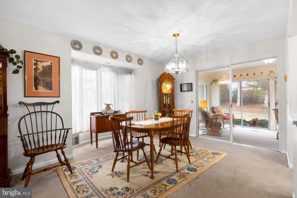 Chandelier, Dining room, Interior