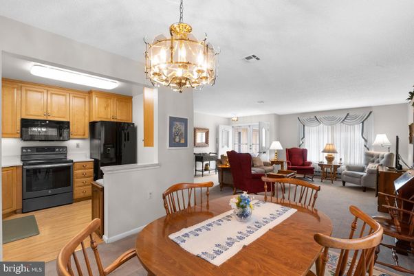 Chandelier, Dining room, Interior, Kitchen, Living room, Wood Texture Flooring