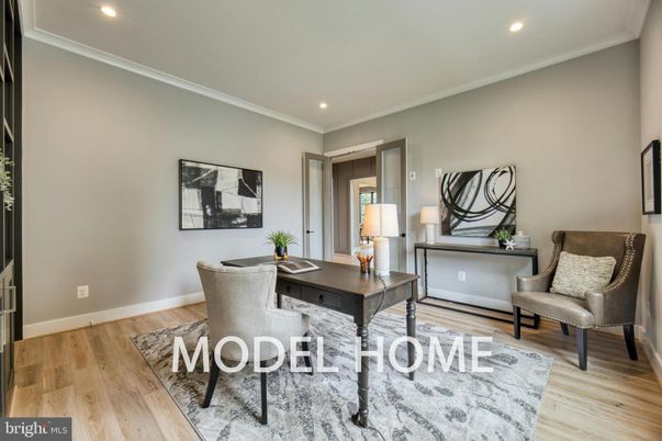 Home Office, Interior, Recessed Lighting, Wood Texture Flooring