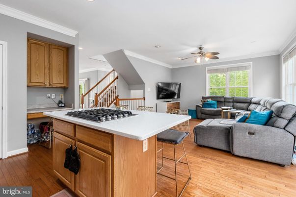 Interior, Kitchen, Living room, Recessed Lighting, Wood Texture Flooring