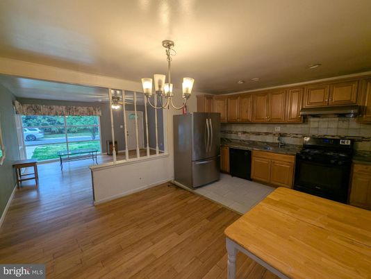 Chandelier, Interior, Kitchen, Recessed Lighting, Wood Texture Flooring