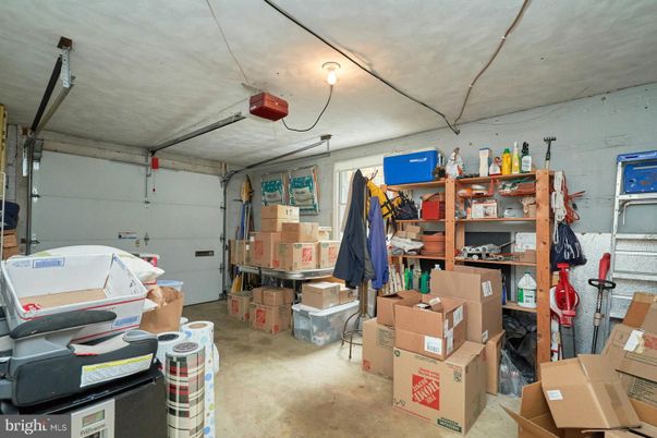 Garage, Interior