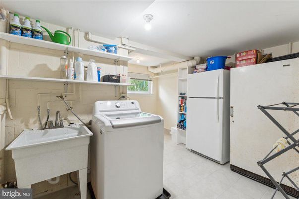 Interior, Washer