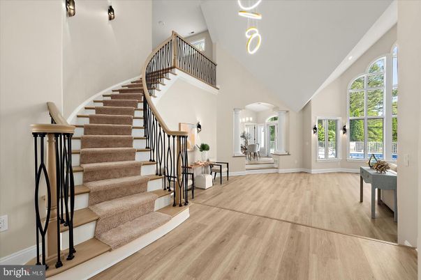 Interior, Pendant Lights, Wood Texture Flooring