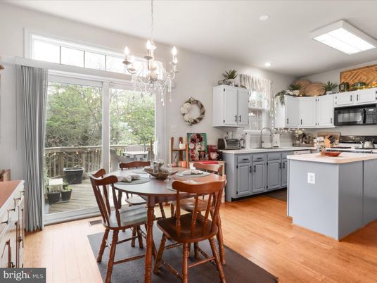 Chandelier, Dining room, Interior, Kitchen, Recessed Lighting, Wood Texture Flooring