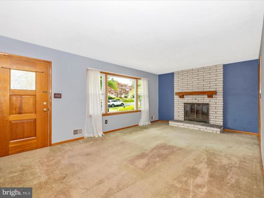 Empty room, Fireplace, Interior