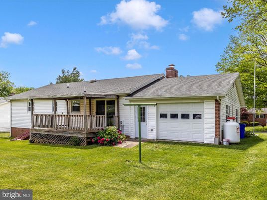 Attached, Backyard, Exterior, Facade, Ranch