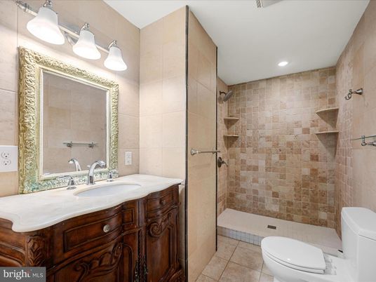 Bathroom, Interior, Recessed Lighting