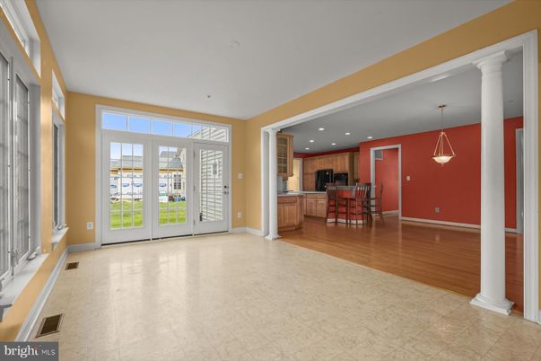 Dining room, Interior, Kitchen, Pendant Lights, Recessed Lighting, Wood Texture Flooring