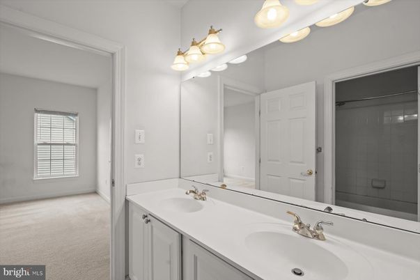 Bathroom, Dual Sink Vanities, Interior