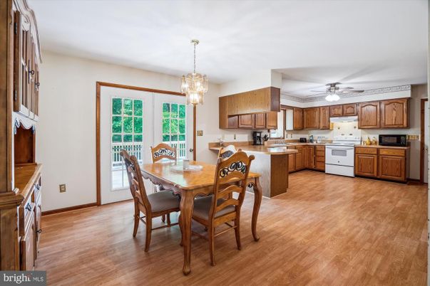 Chandelier, Dining room, Interior, Kitchen, Wood Texture Flooring