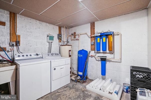 Interior, Washer
