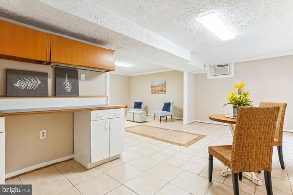 Dining room, Interior