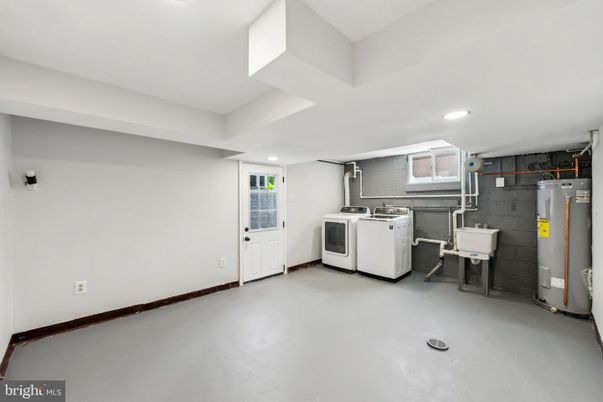 Interior, Recessed Lighting, Washer