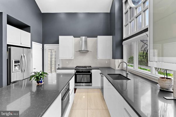 Interior, Kitchen, Stainless Steel Appliances