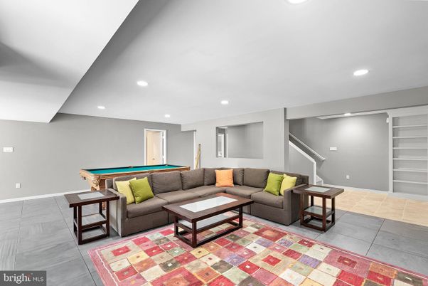 Billiard Table, Game Room, Interior, Living room, Recessed Lighting