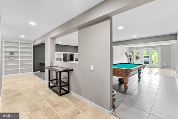 Billiard Table, Game Room, Interior, Recessed Lighting