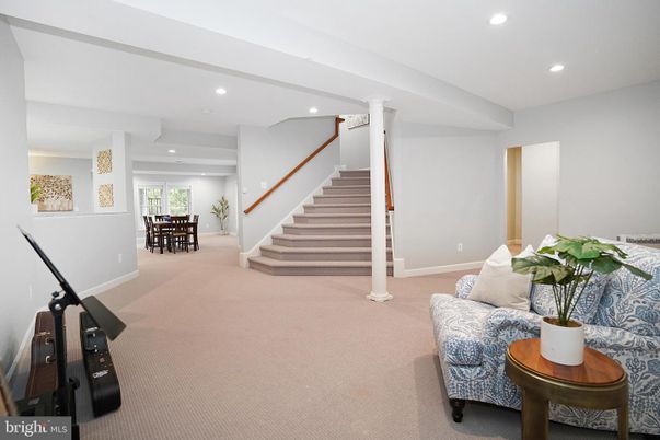 Dining room, Interior, Recessed Lighting