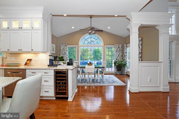 Dining room, Interior, Kitchen, Recessed Lighting, Wood Texture Flooring