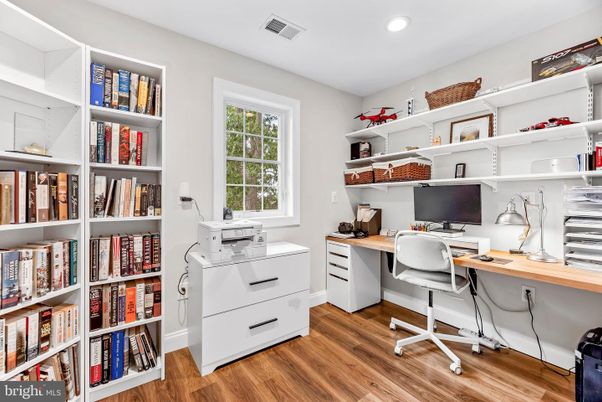 Home Office, Interior, Recessed Lighting, Wood Texture Flooring