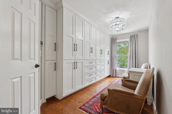 Chandelier, Interior, Wood Texture Flooring