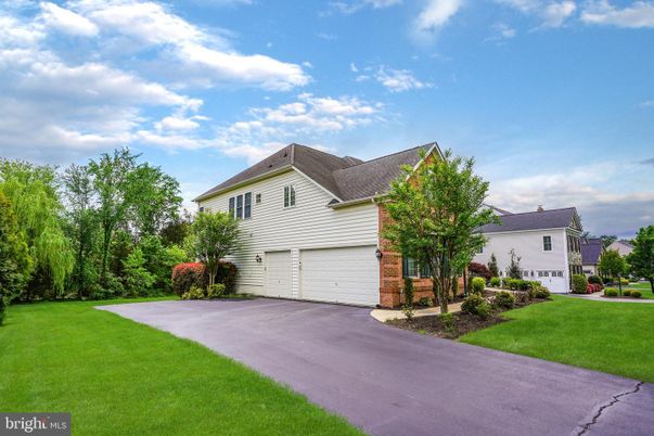Attached, Exterior, Facade, Brick Facade, Farmhouse