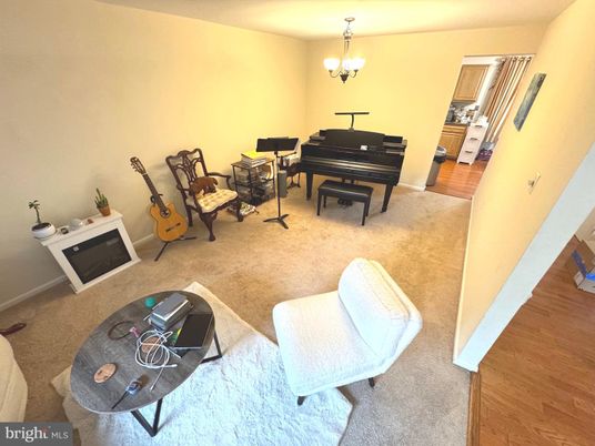 Chandelier, Interior, Piano, Wood Texture Flooring