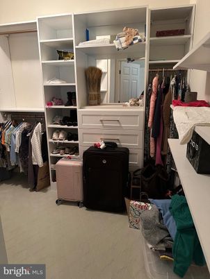 Interior, Walk-in Closets