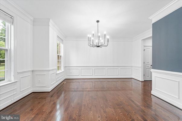 Chandelier, Empty room, Interior, Pendant Lights, Wood Texture Flooring