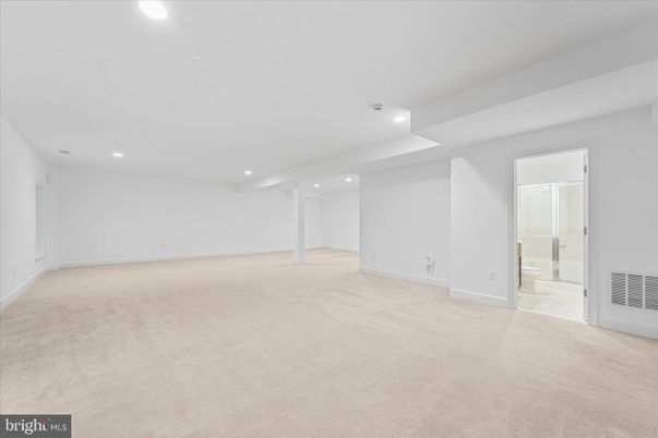 Empty room, Interior, Recessed Lighting