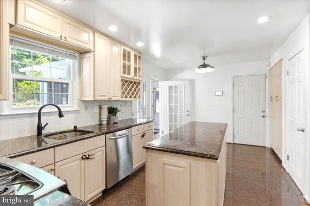 Interior, Kitchen, Pendant Lights, Recessed Lighting