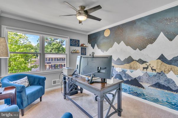 Home Office, Interior