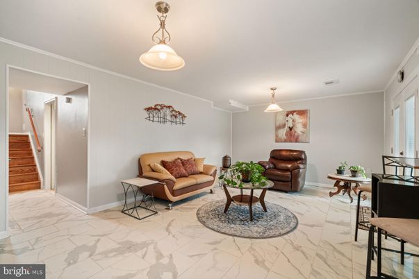 Interior, Living room, Marble, Pendant Lights