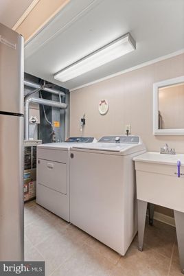 Interior, Washer