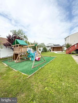Backyard, Exterior, Playground