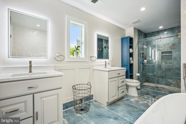 Bathroom, Dual Sink Vanities, Glass Shower, Interior, Recessed Lighting