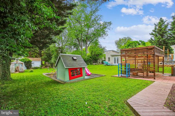Backyard, Exterior, Playground