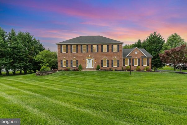 Backyard, Exterior, Facade, Brick Facade, Georgian