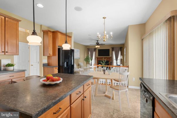 Dining room, Interior, Kitchen, Pendant Lights, Recessed Lighting