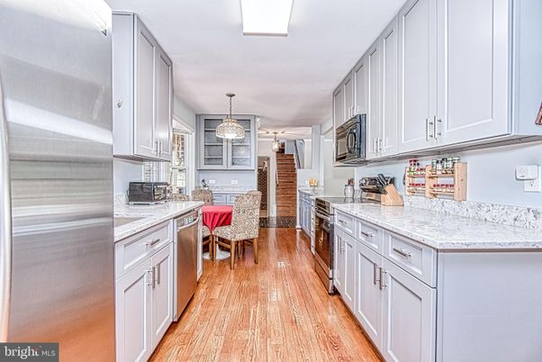 Dining room, Interior, Kitchen, Pendant Lights, Wood Texture Flooring